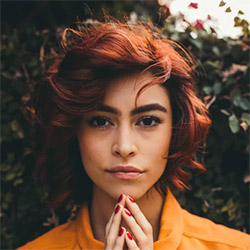 Testimonial-avatar-female-1-ux-builder