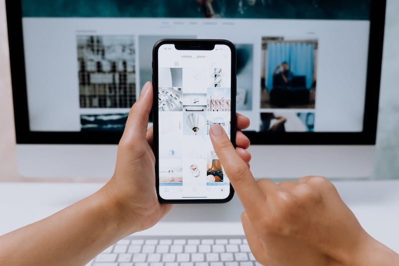Website thân thiện di động hiển thị tốt và hoạt động mượt trên màn hình nhỏ